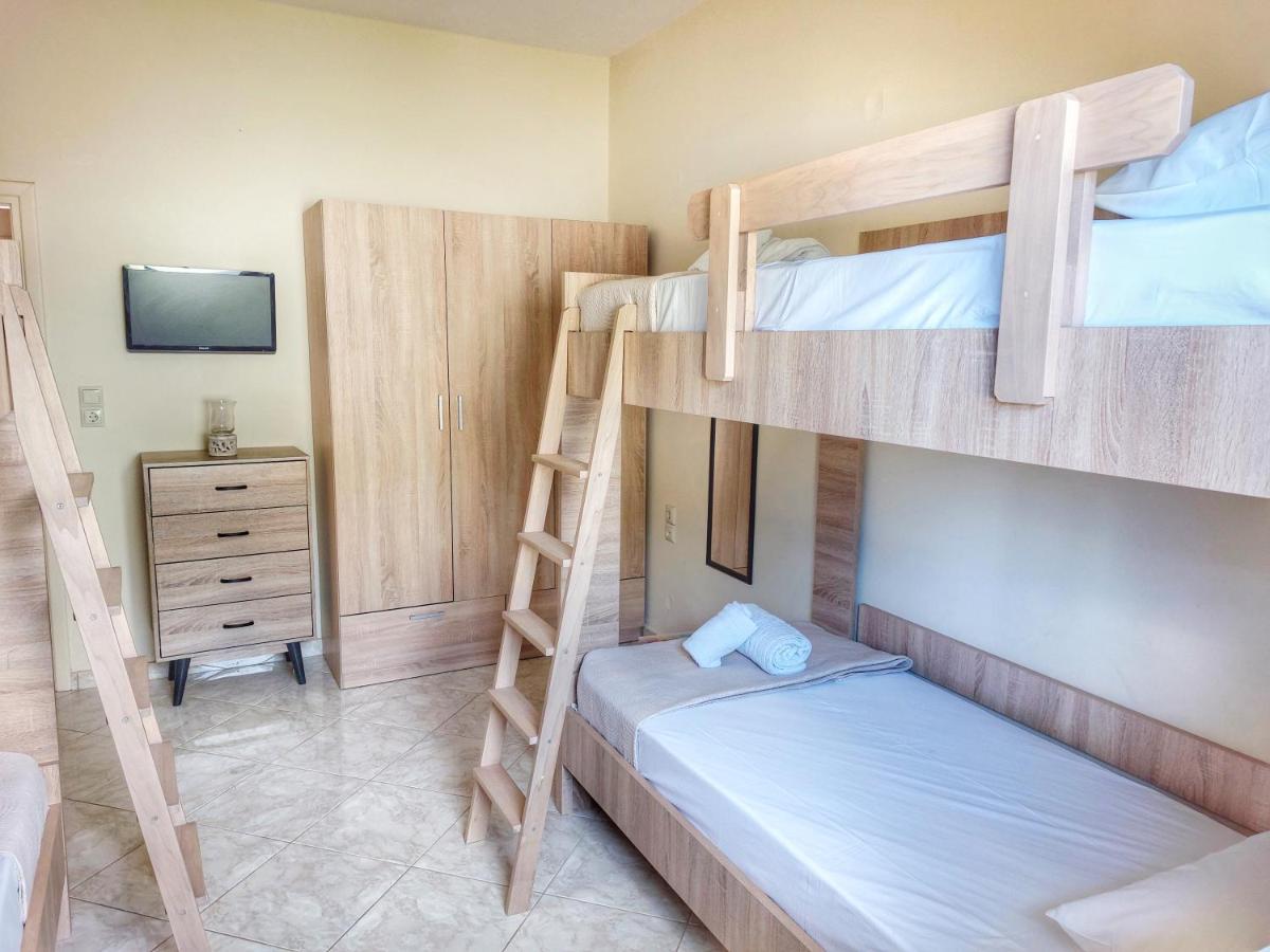 Villa Balcony, Cozy Villa With Amazing View Rodhia  Luaran gambar