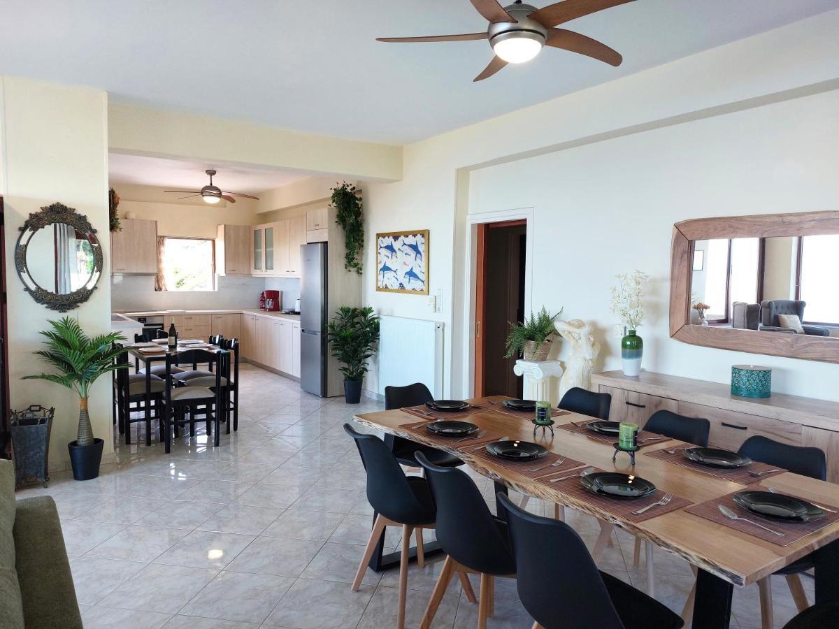 Villa Balcony, Cozy Villa With Amazing View Rodhia  Luaran gambar