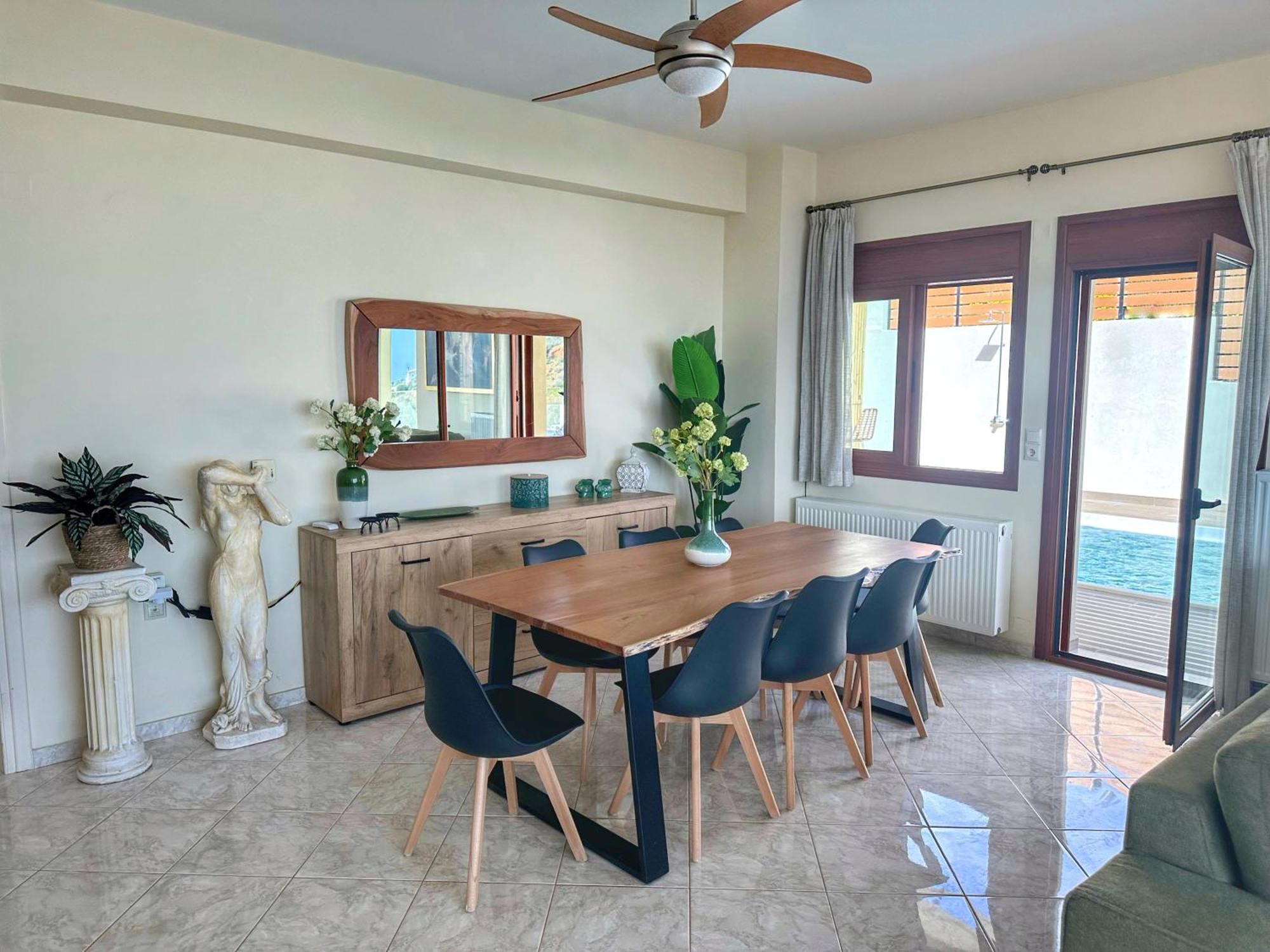 Villa Balcony, Cozy Villa With Amazing View Rodhia  Luaran gambar