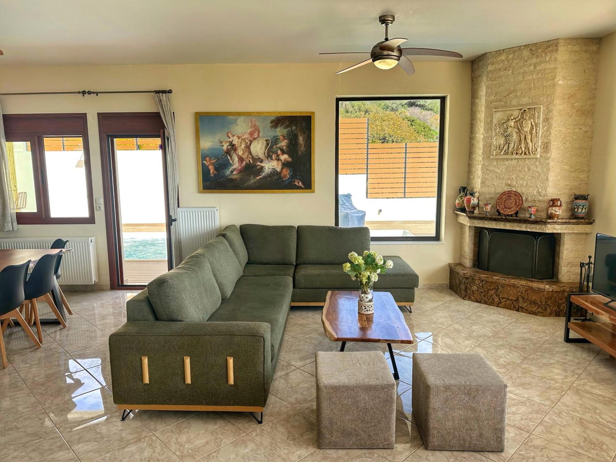 Villa Balcony, Cozy Villa With Amazing View Rodhia  Luaran gambar