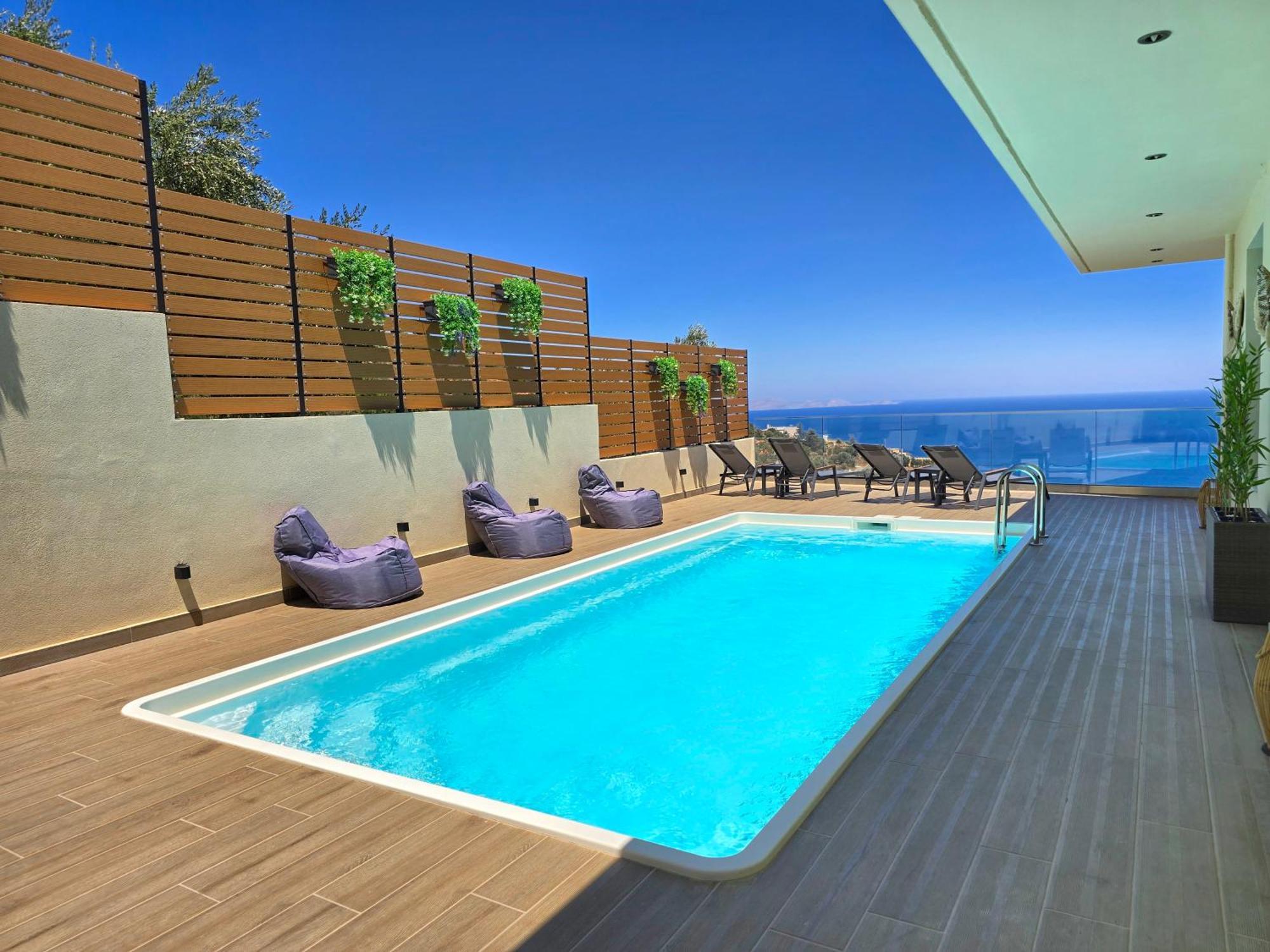 Villa Balcony, Cozy Villa With Amazing View Rodhia  Luaran gambar