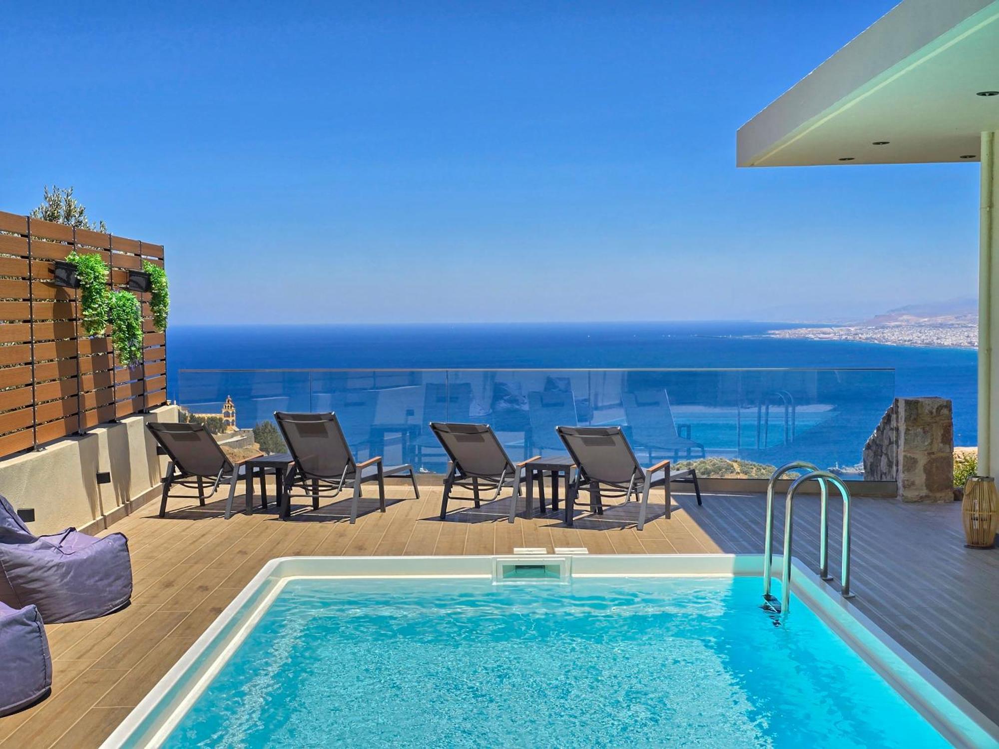 Villa Balcony, Cozy Villa With Amazing View Rodhia  Luaran gambar