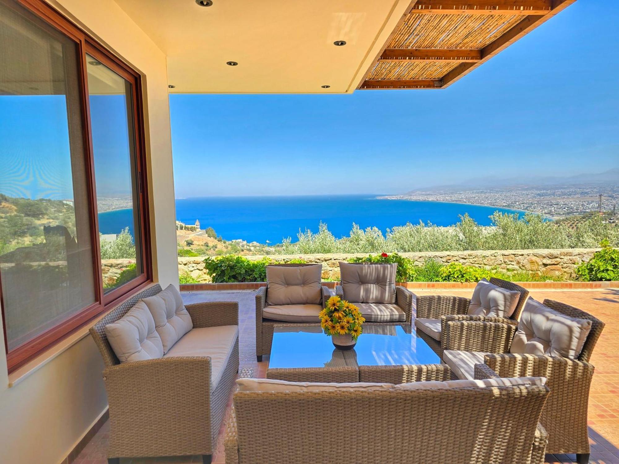 Villa Balcony, Cozy Villa With Amazing View Rodhia  Luaran gambar